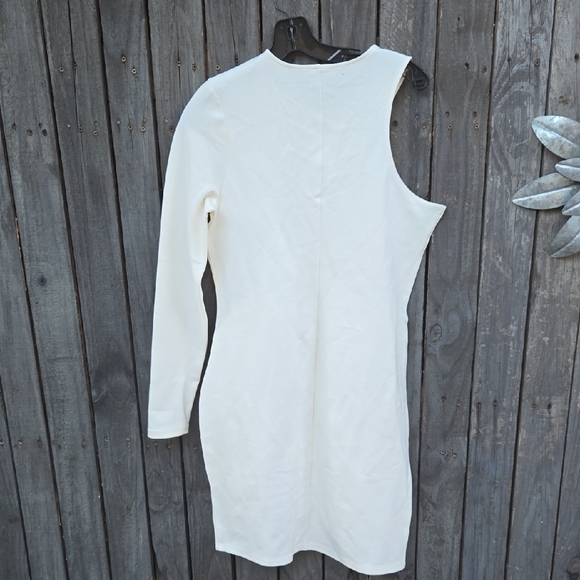 Abercrombie & Fitch Cream Asymmetrical One-Shoulder Dress - Picture 5 of 8